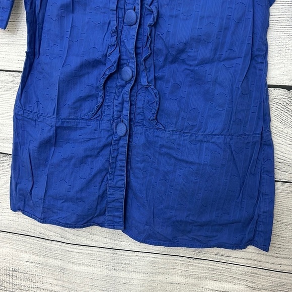 Blue button down shirt - Picture 3 of 3